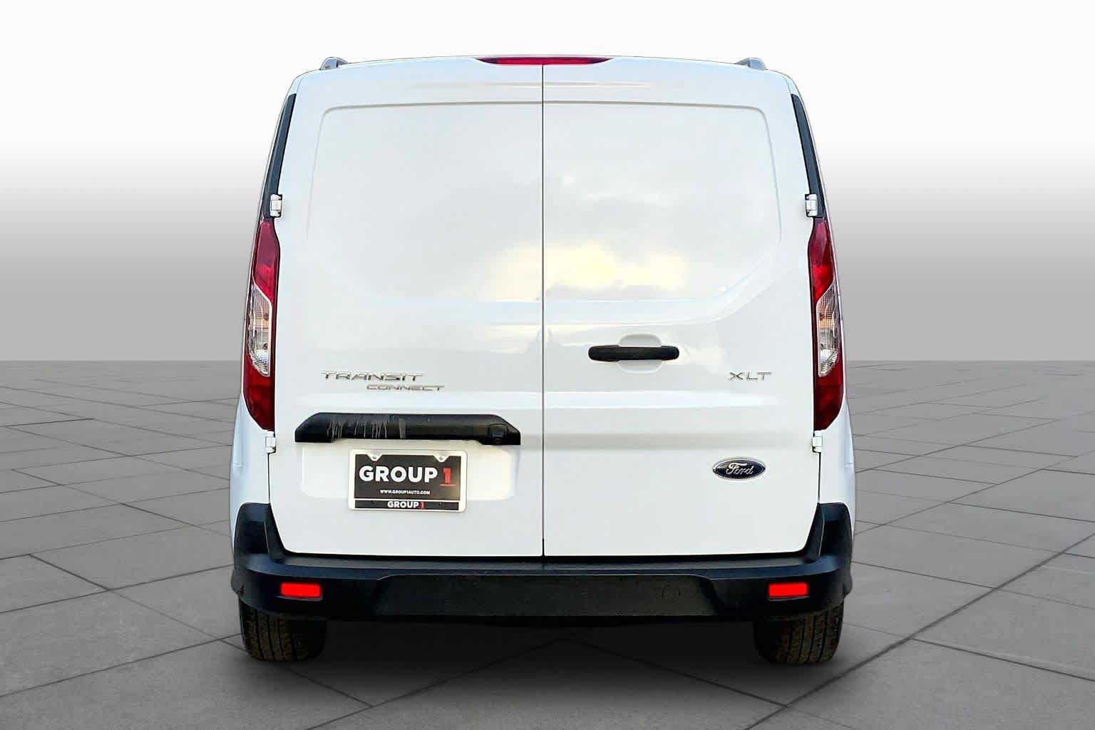 Used 2023 Ford Transit Connect XLT FWD image 5