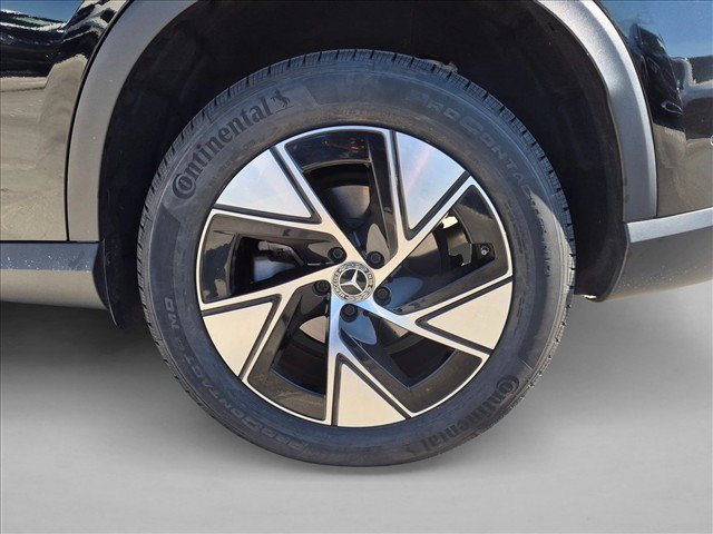 Used 2024 Mercedes-Benz GLC 300 4MATIC image 15