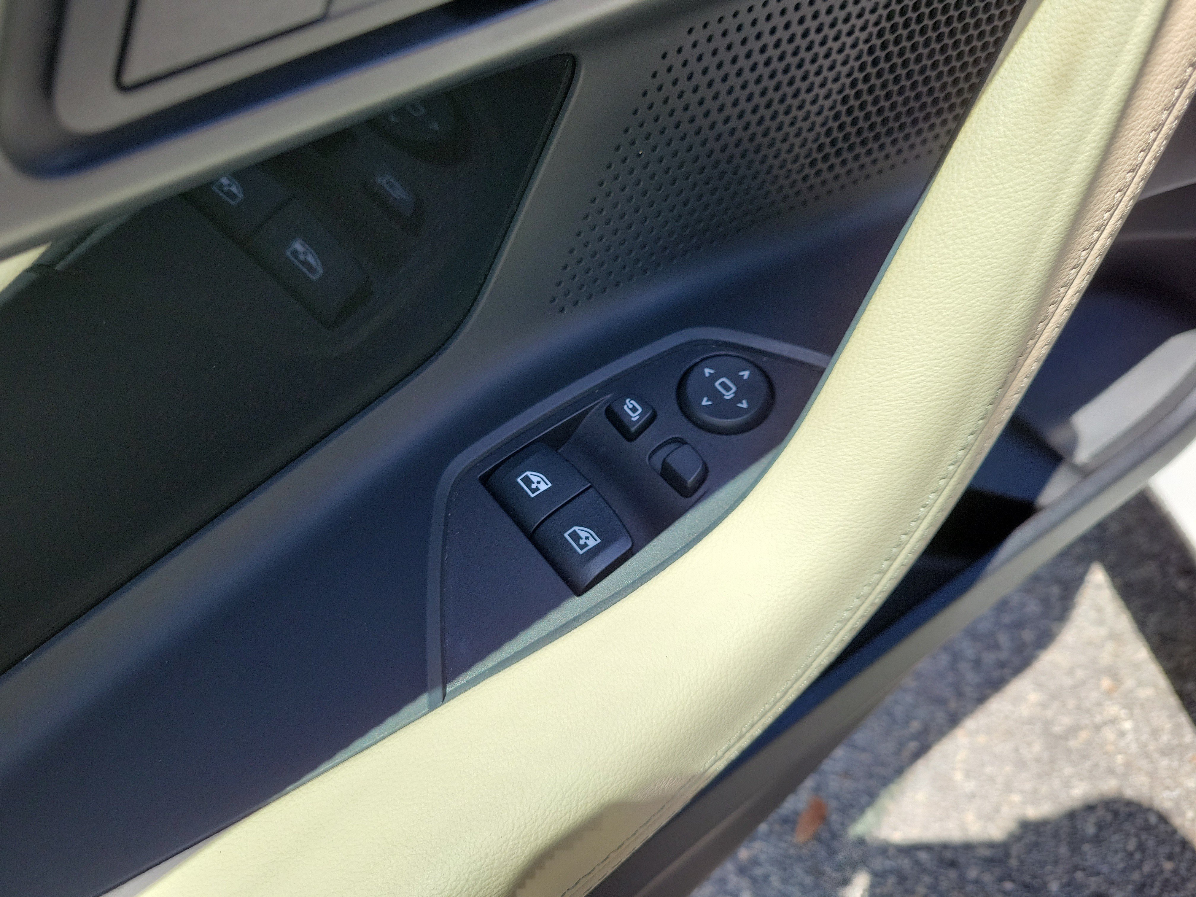 Certified 2024 BMW 230i Coupe w/ Premium Package RWD image 16