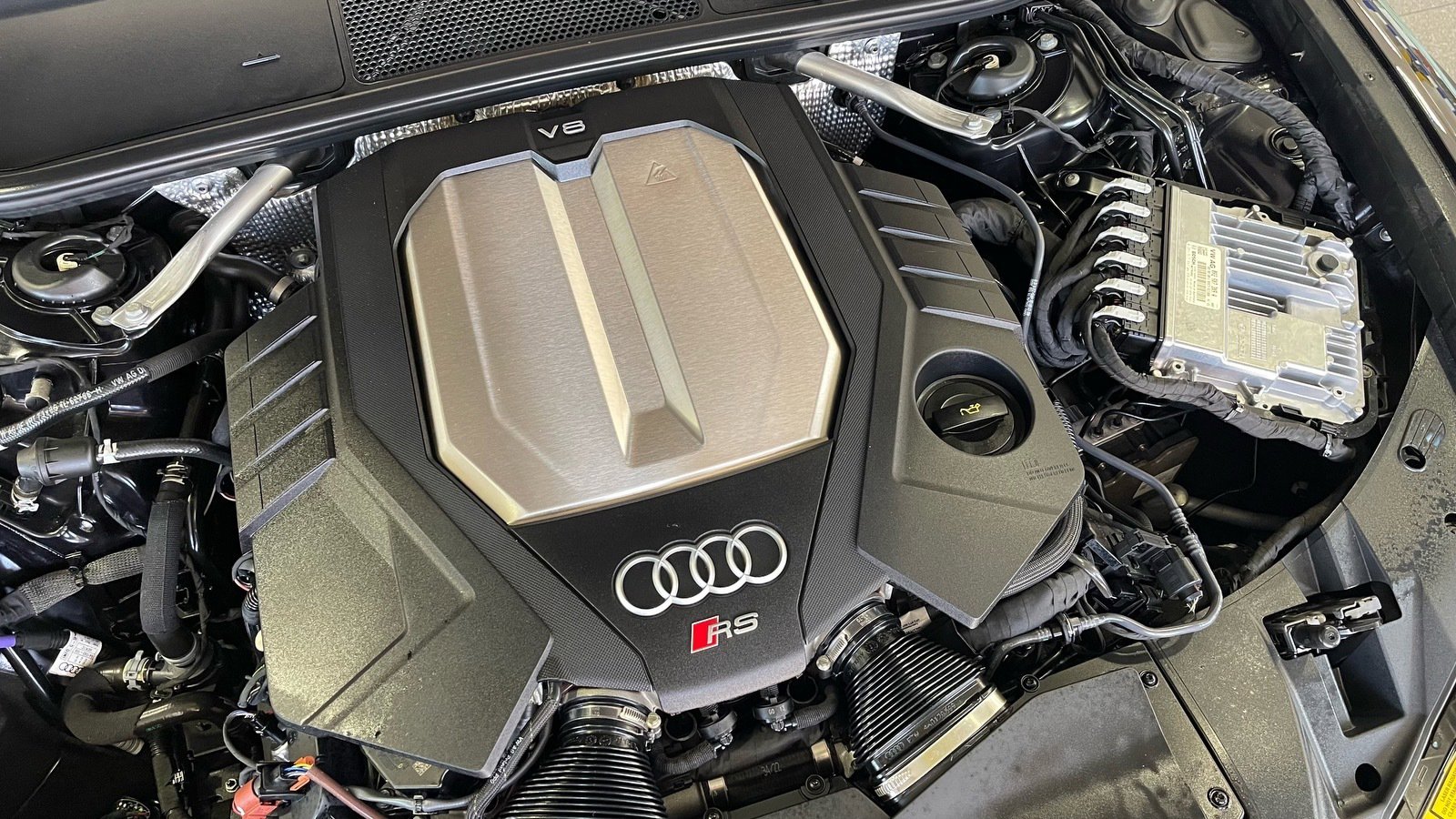 Used 2024 Audi RS 6 performance w/ Matte Carbon Package AWD/4WD image 20