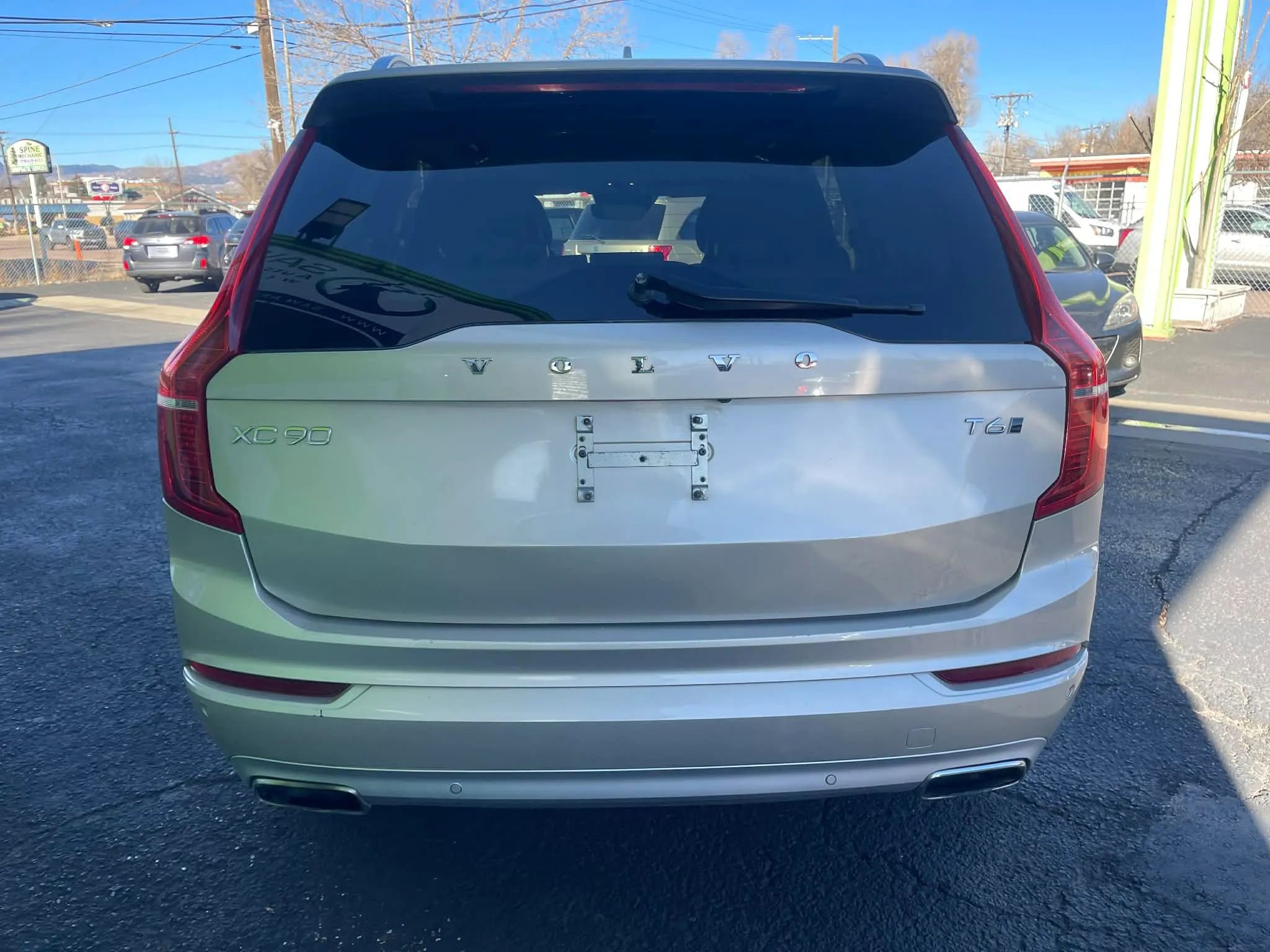 Used 2016 Volvo XC90 T6 Momentum w/ Momentum Plus Package image 6