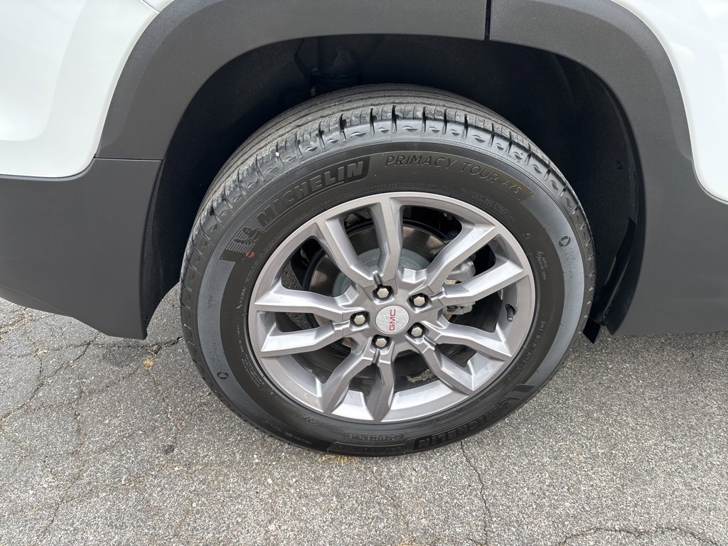 Used 2024 GMC Terrain SLT image 9