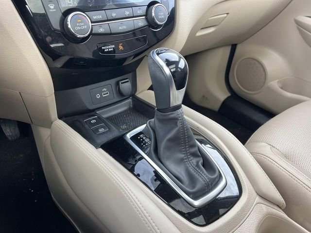 Used 2020 Nissan Rogue SL image 28