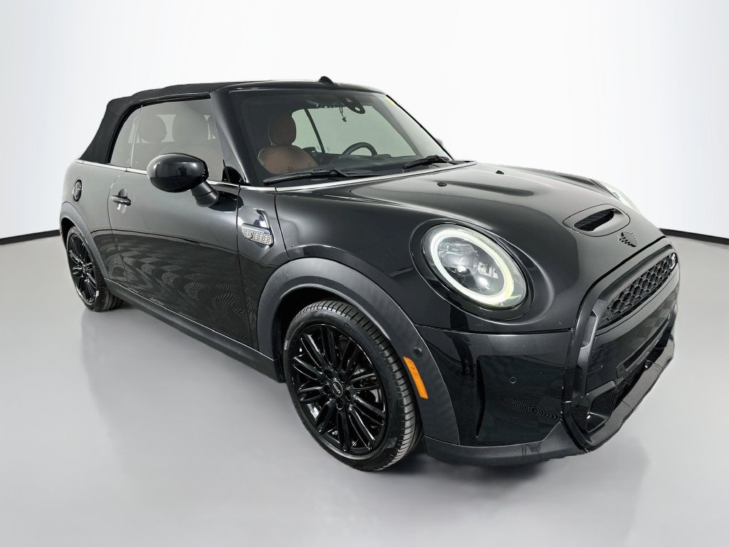 Used 2024 MINI Cooper S FWD image 3