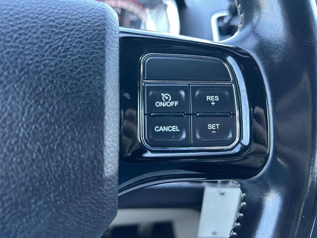 Used 2020 Dodge Grand Caravan SXT FWD image 20