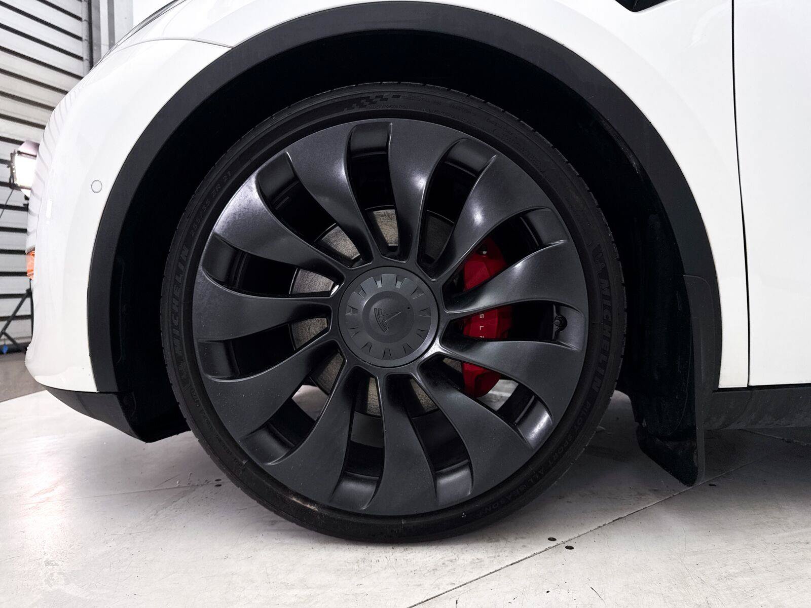 Used 2022 Tesla Model Y Performance AWD/4WD image 13