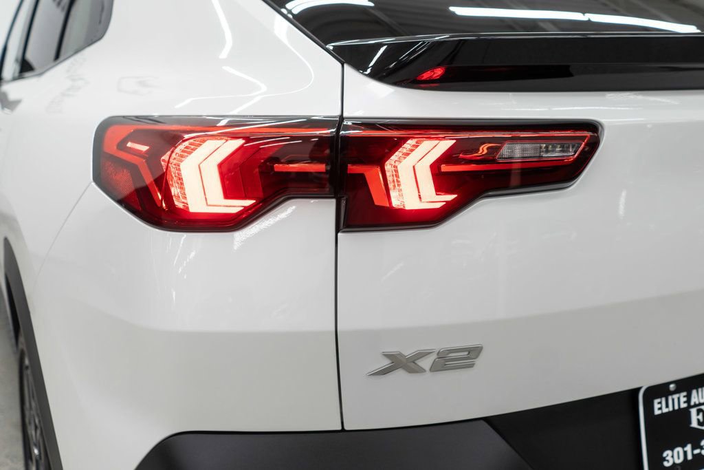 Used 2025 BMW X2 xDrive28i w/ Convenience Package AWD/4WD image 40