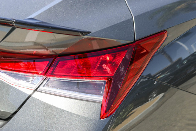 Certified 2026 Hyundai Elantra Sport FWD image 12