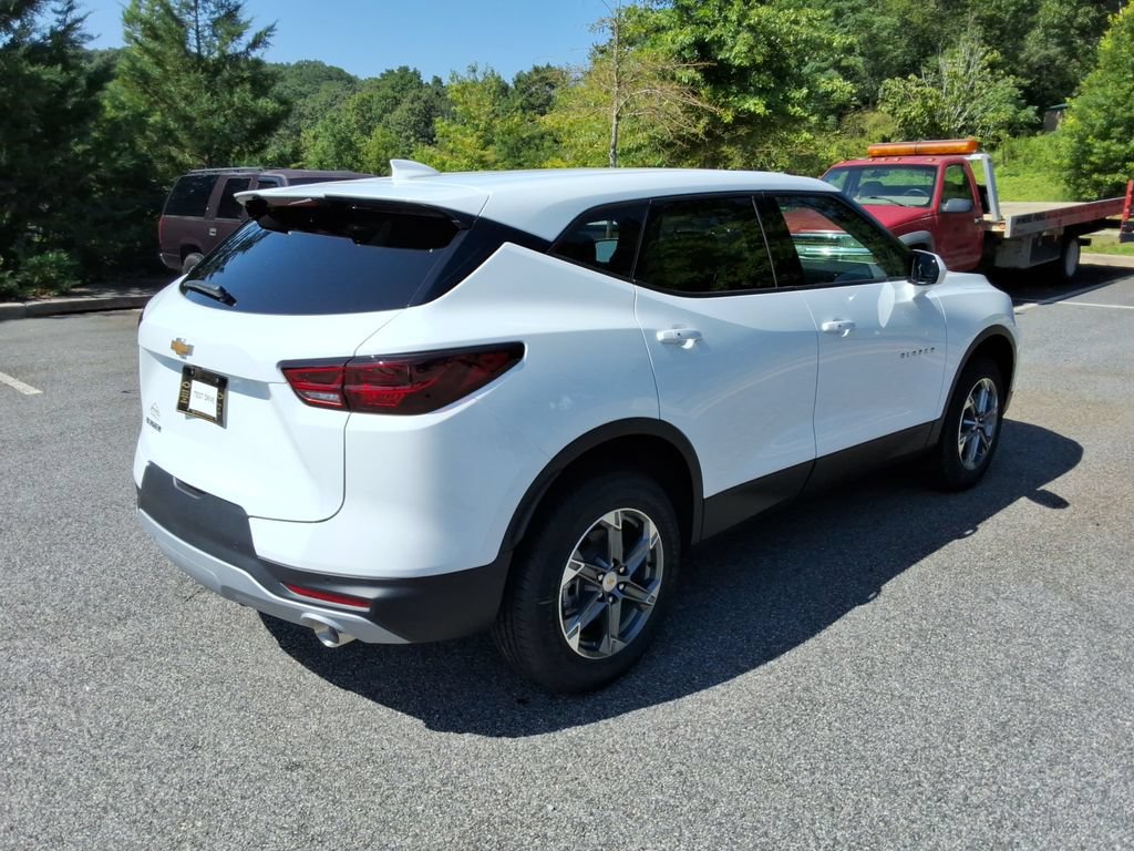 New 2026 Chevrolet Blazer LT FWD image 5