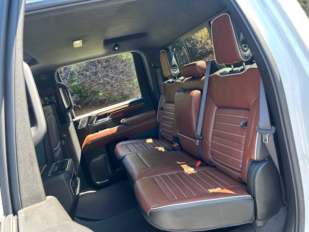 Used 2024 GMC Sierra 3500 Denali Ultimate AWD/4WD image 52