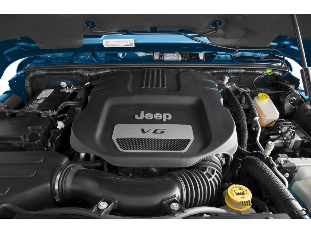 Used 2015 Jeep Wrangler Unlimited Sahara AWD/4WD image 10