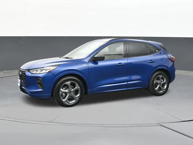 Used 2023 Ford Escape ST-Line w/ Tech Pack #1 FWD image 7