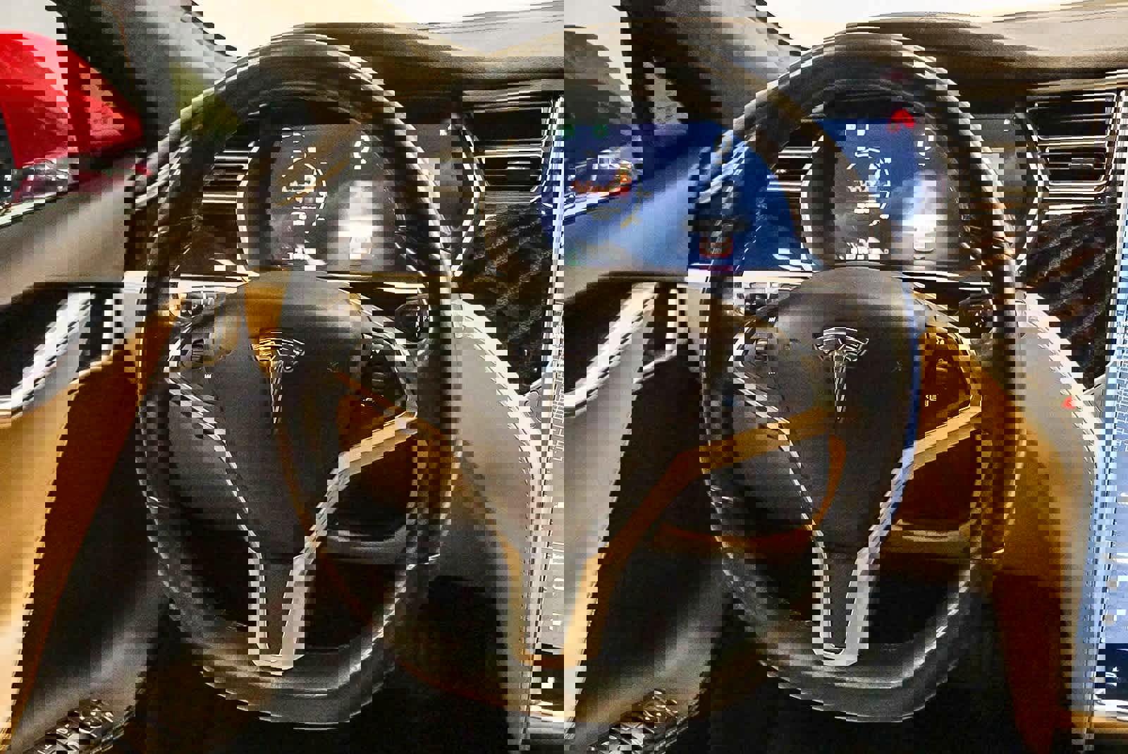 Used 2016 Tesla Model S 90D image 18