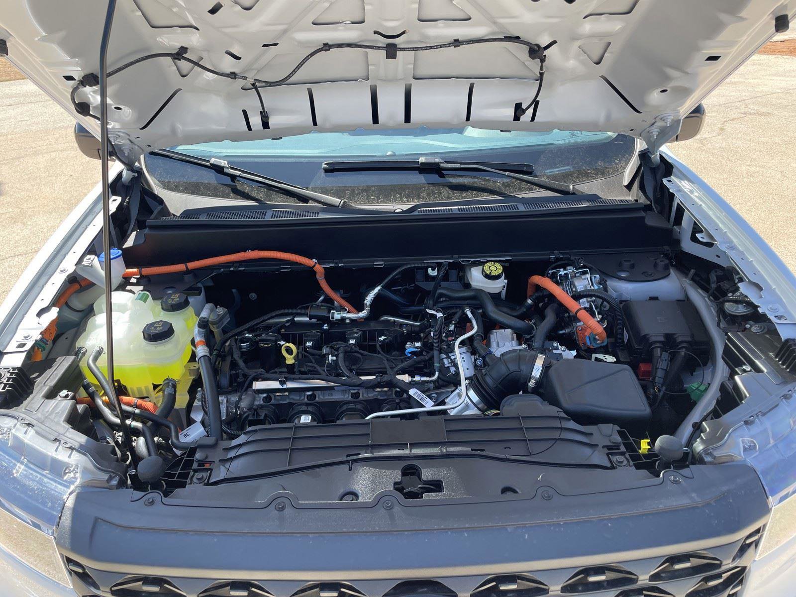 New 2025 Ford Maverick XLT w/ XLT Luxury Package image 32