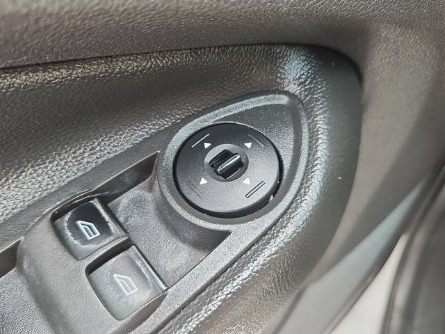 Used 2013 Ford Escape SE FWD image 17