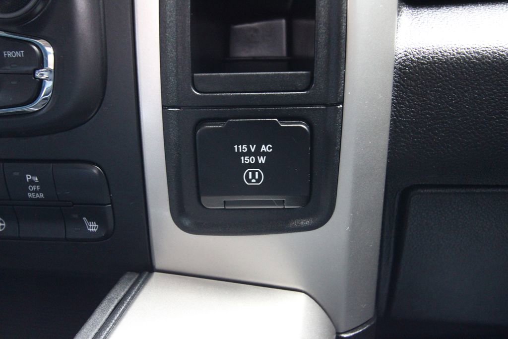 Used 2019 RAM 1500 Classic Warlock AWD/4WD image 30