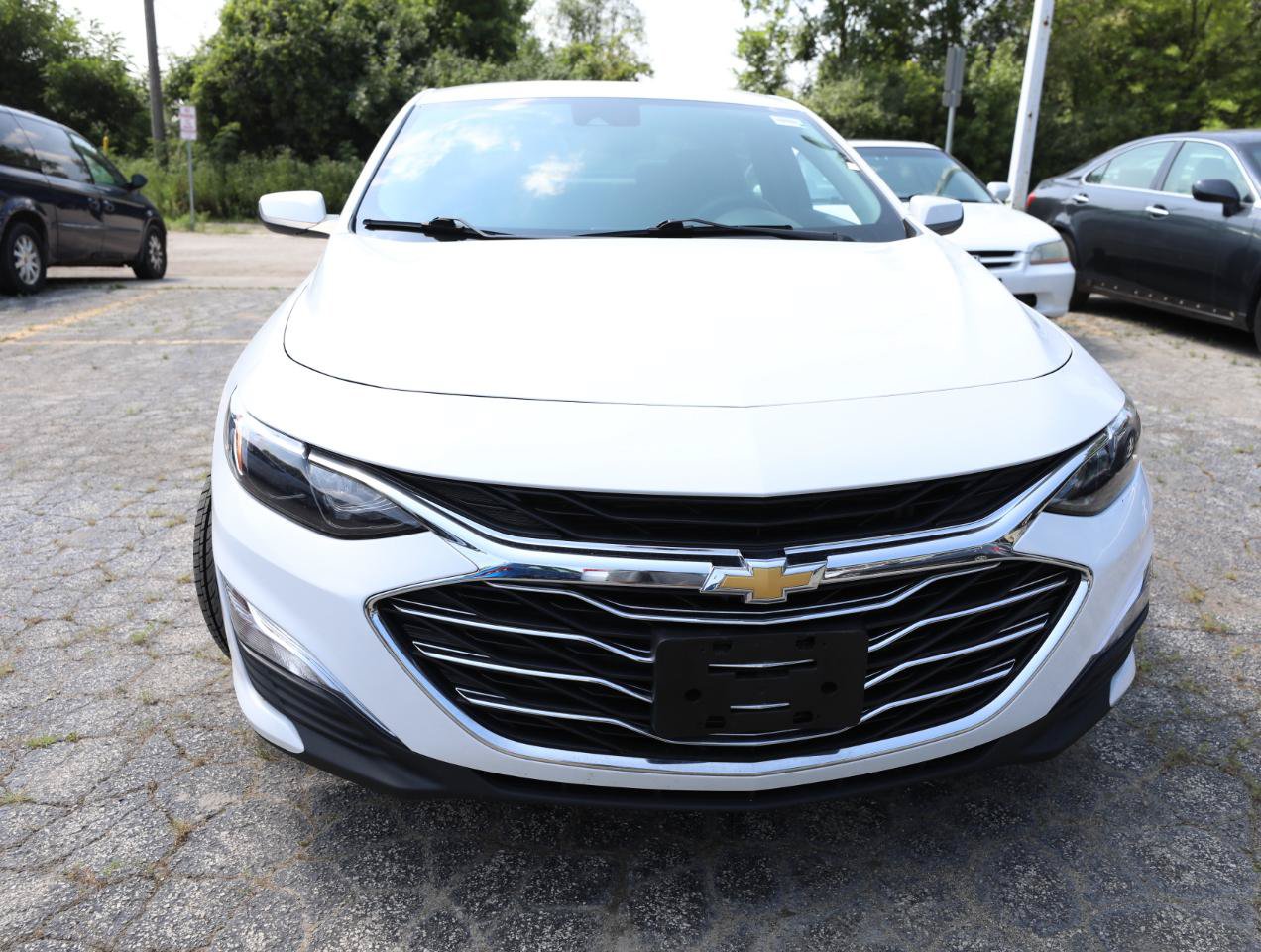 Used 2023 Chevrolet Malibu LS w/ Driver Confidence Package FWD image 3