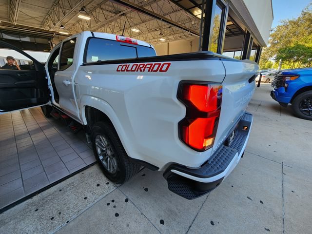 Used 2025 Chevrolet Colorado LT w/ LT Convenience Package RWD image 5