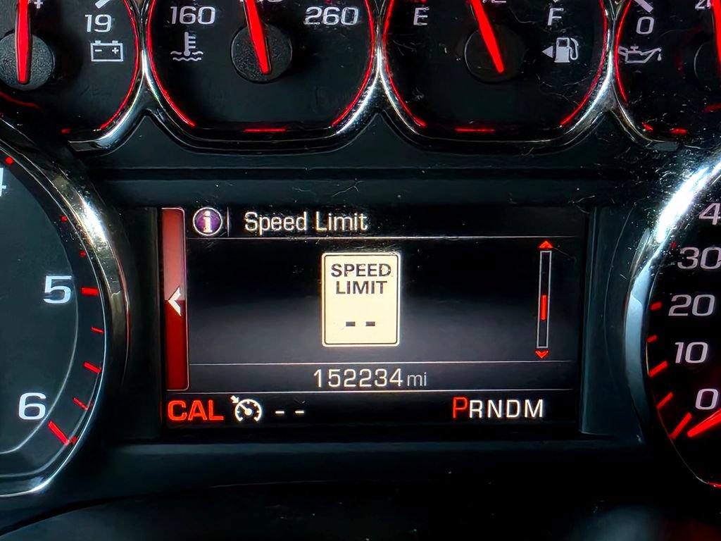 Used 2016 GMC Yukon SLT w/ Open Road Package AWD/4WD image 38