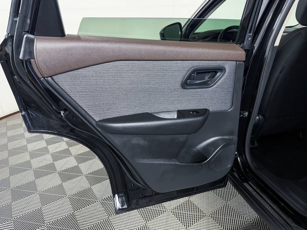Certified 2023 Nissan Rogue S AWD/4WD image 39