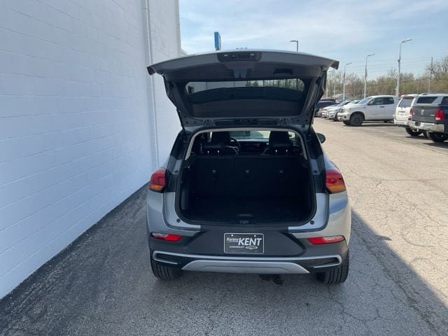 Used 2025 Buick Encore GX Preferred AWD/4WD image 7
