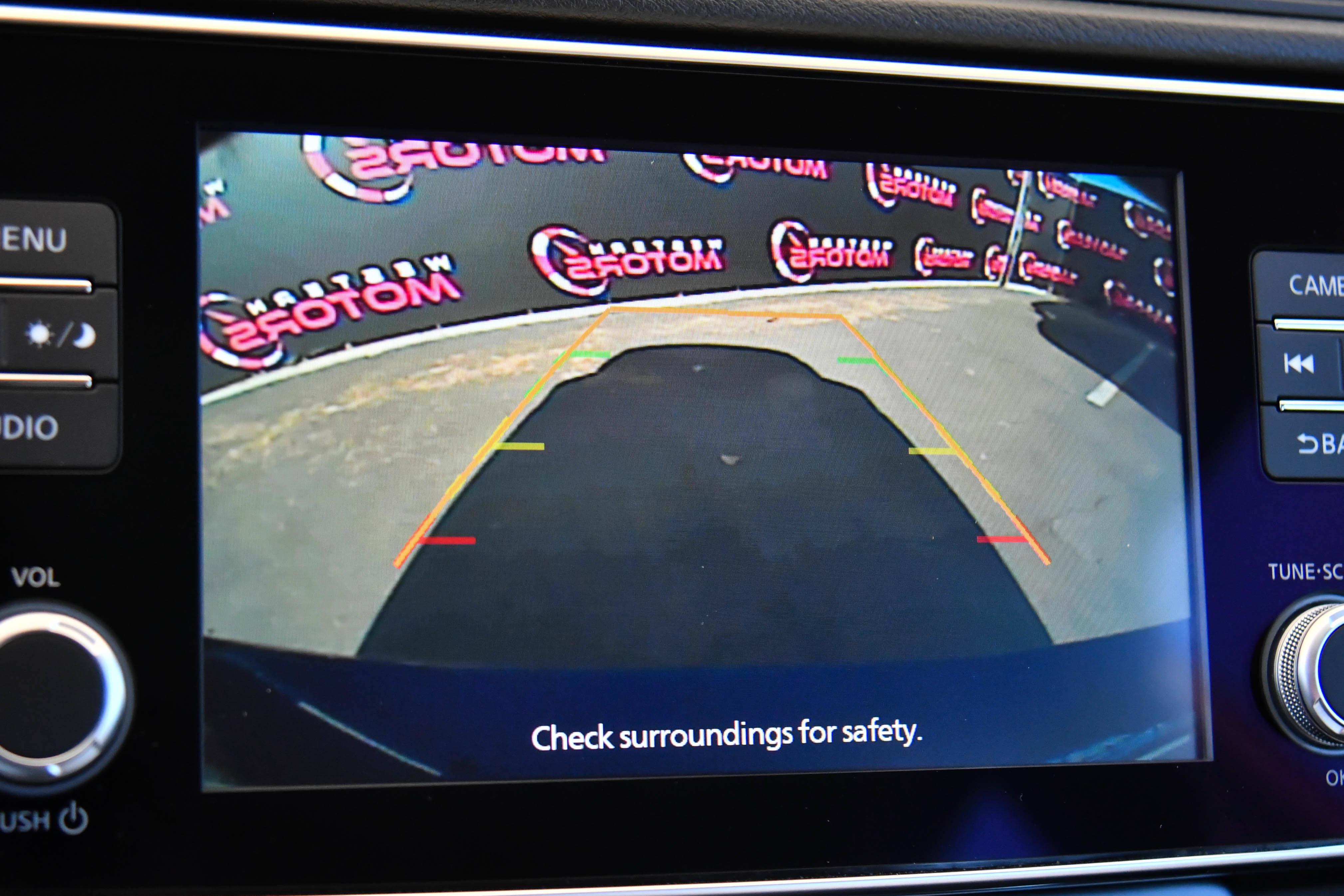 Used 2025 Nissan Leaf S FWD image 17