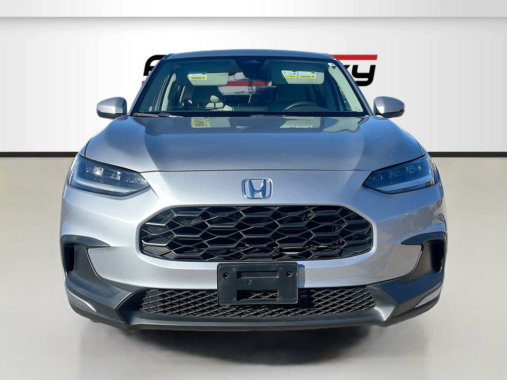 Used 2023 Honda HR-V LX image 2