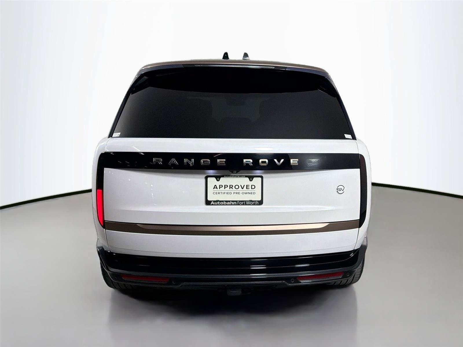 Certified 2022 Land Rover Range Rover SV AWD/4WD image 6