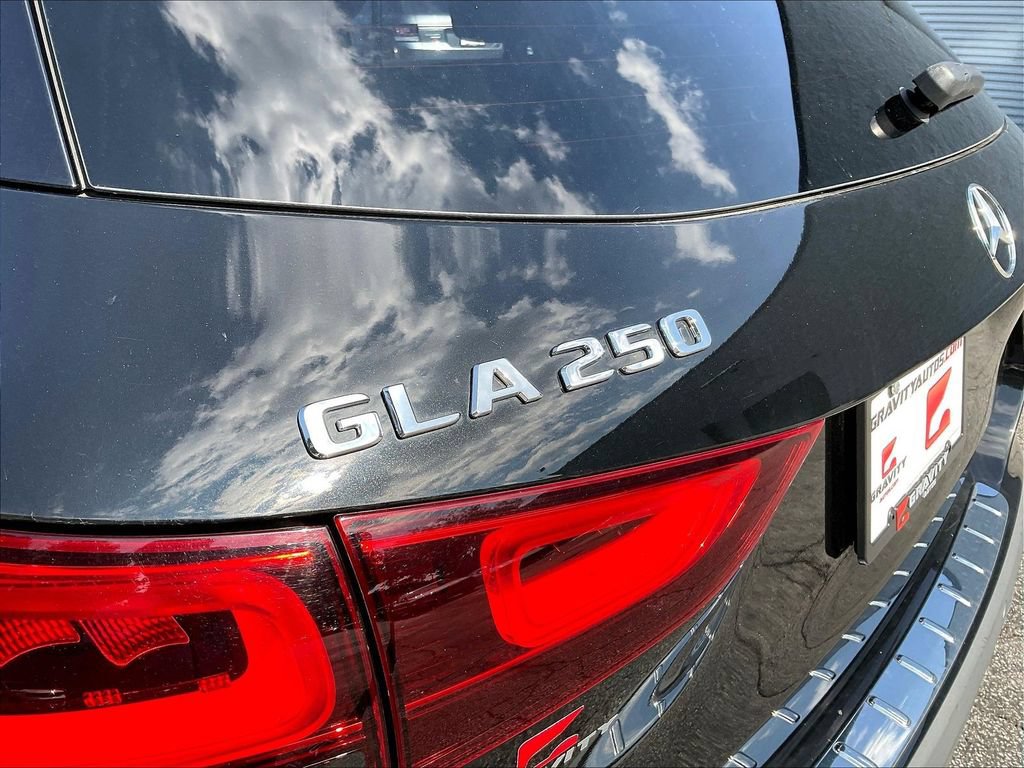Used 2023 Mercedes-Benz GLA 250 w/ Premium Package image 22