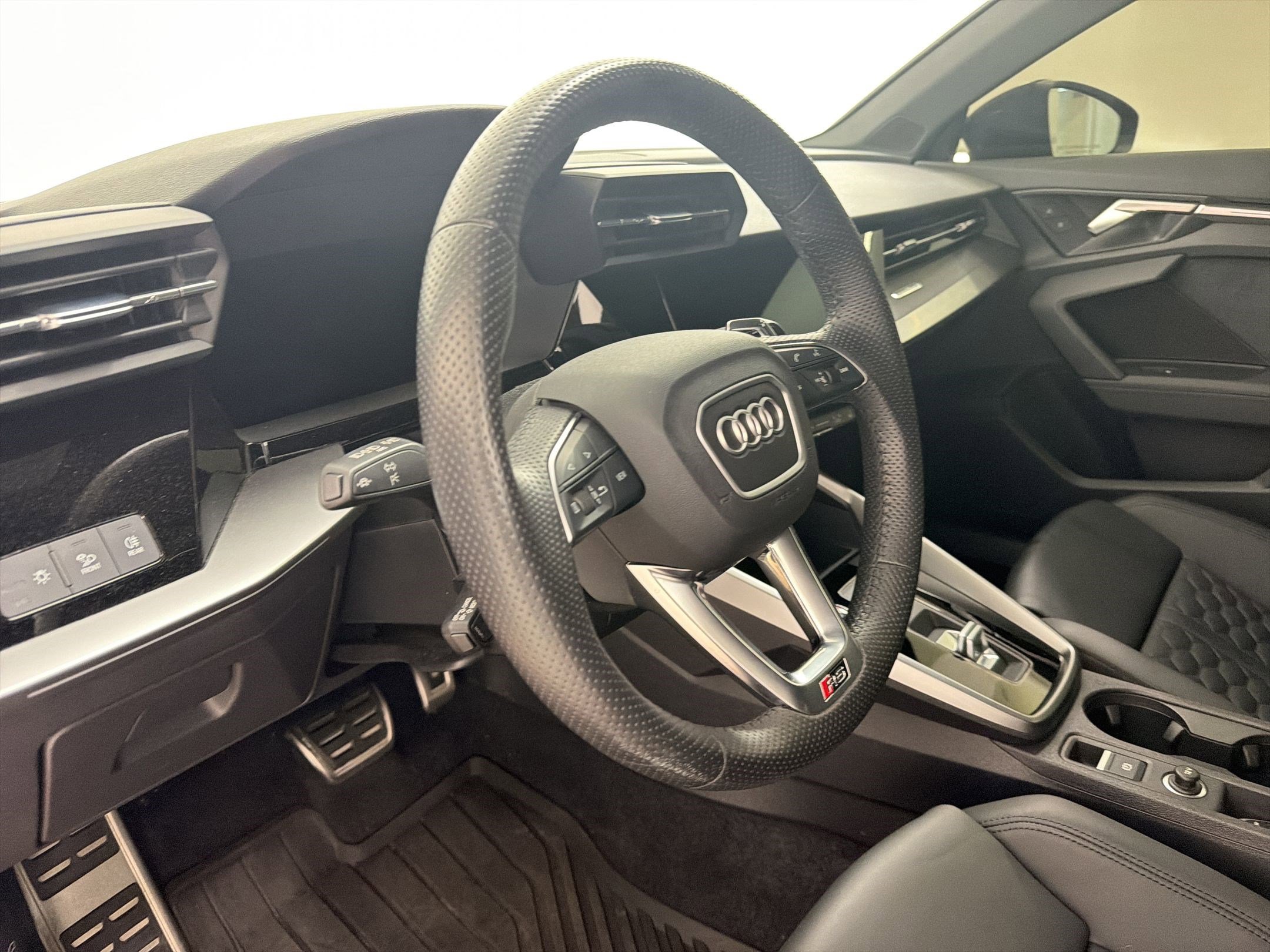 Used 2022 Audi RS 3 AWD/4WD image 23