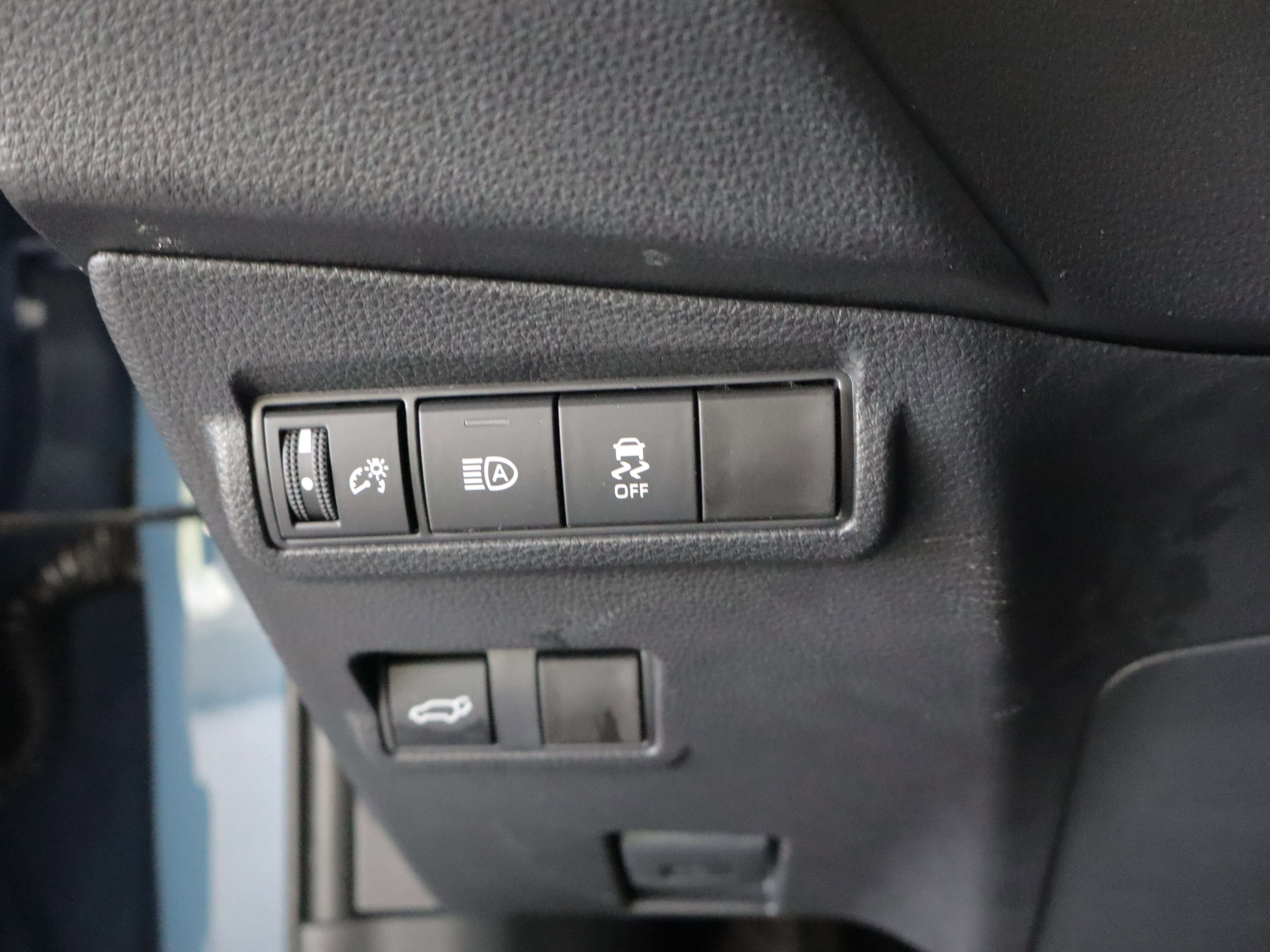 Used 2026 Toyota Corolla Cross XLE w/ Convenience Package AWD/4WD image 19