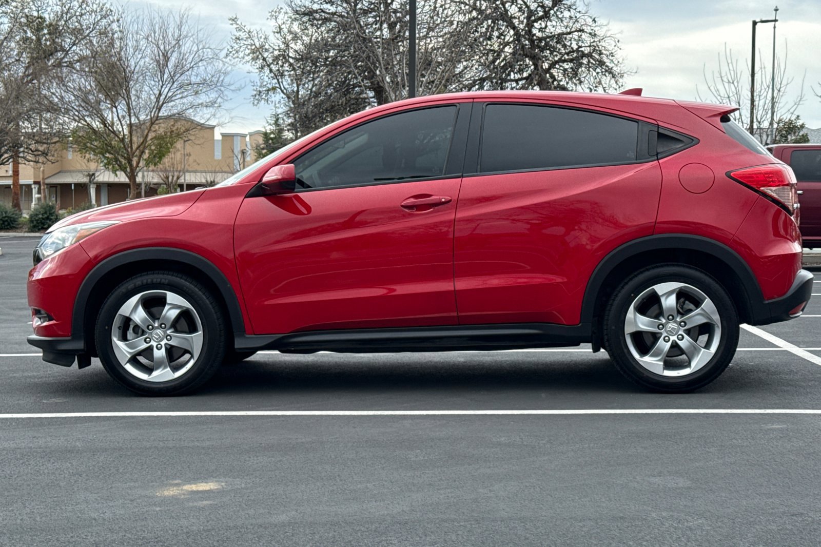Used 2018 Honda HR-V LX image 8