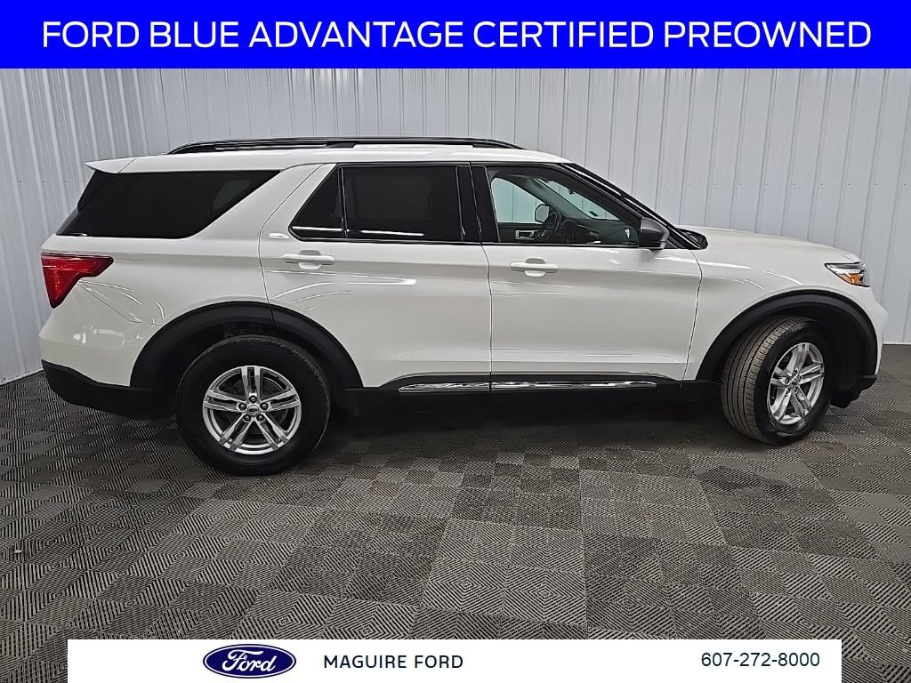 Certified 2023 Ford Explorer XLT w/ Equipment Group 202A AWD/4WD image 3