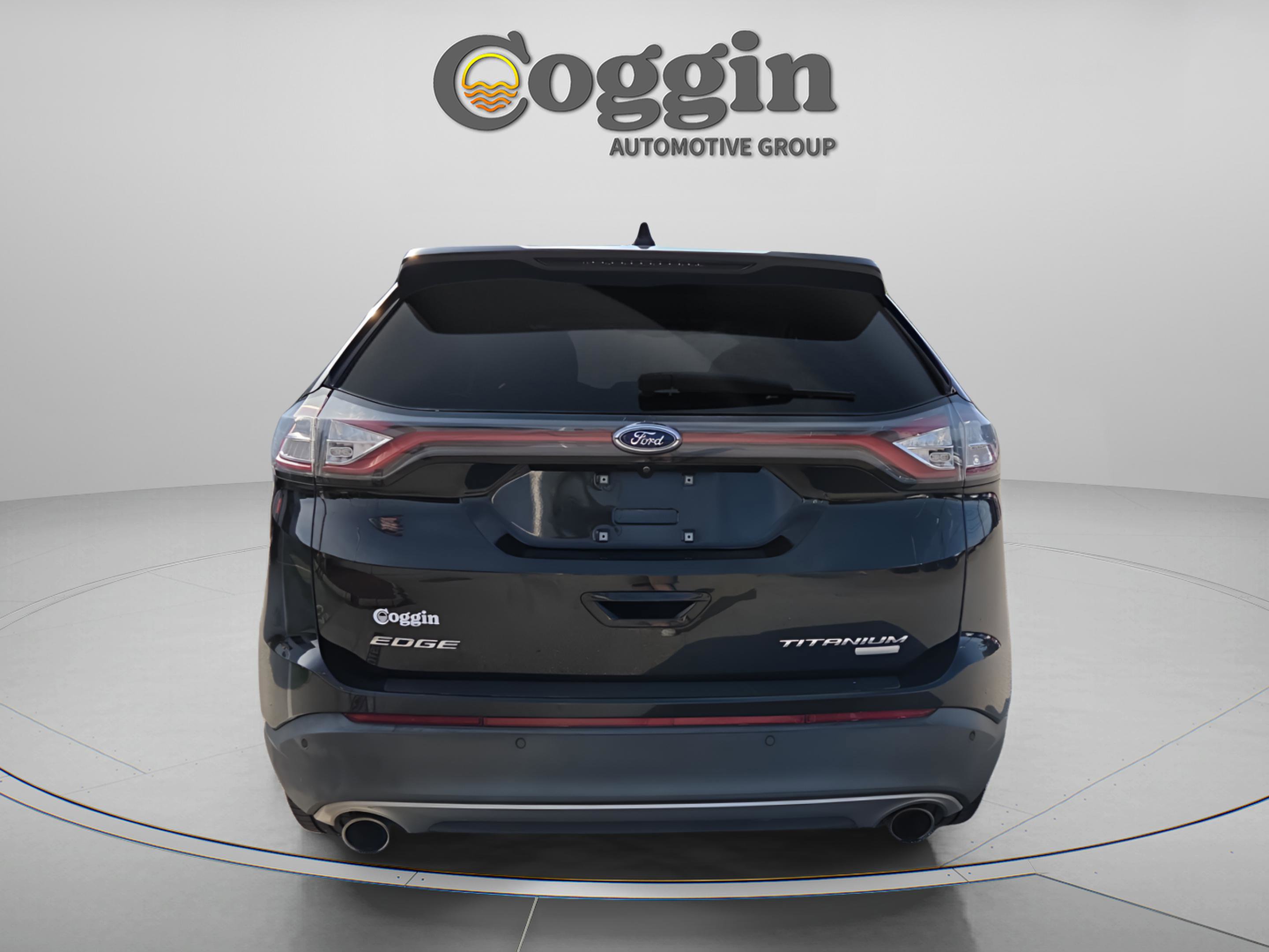 Used 2018 Ford Edge Titanium w/ Ford Safe & Smart Package FWD image 4