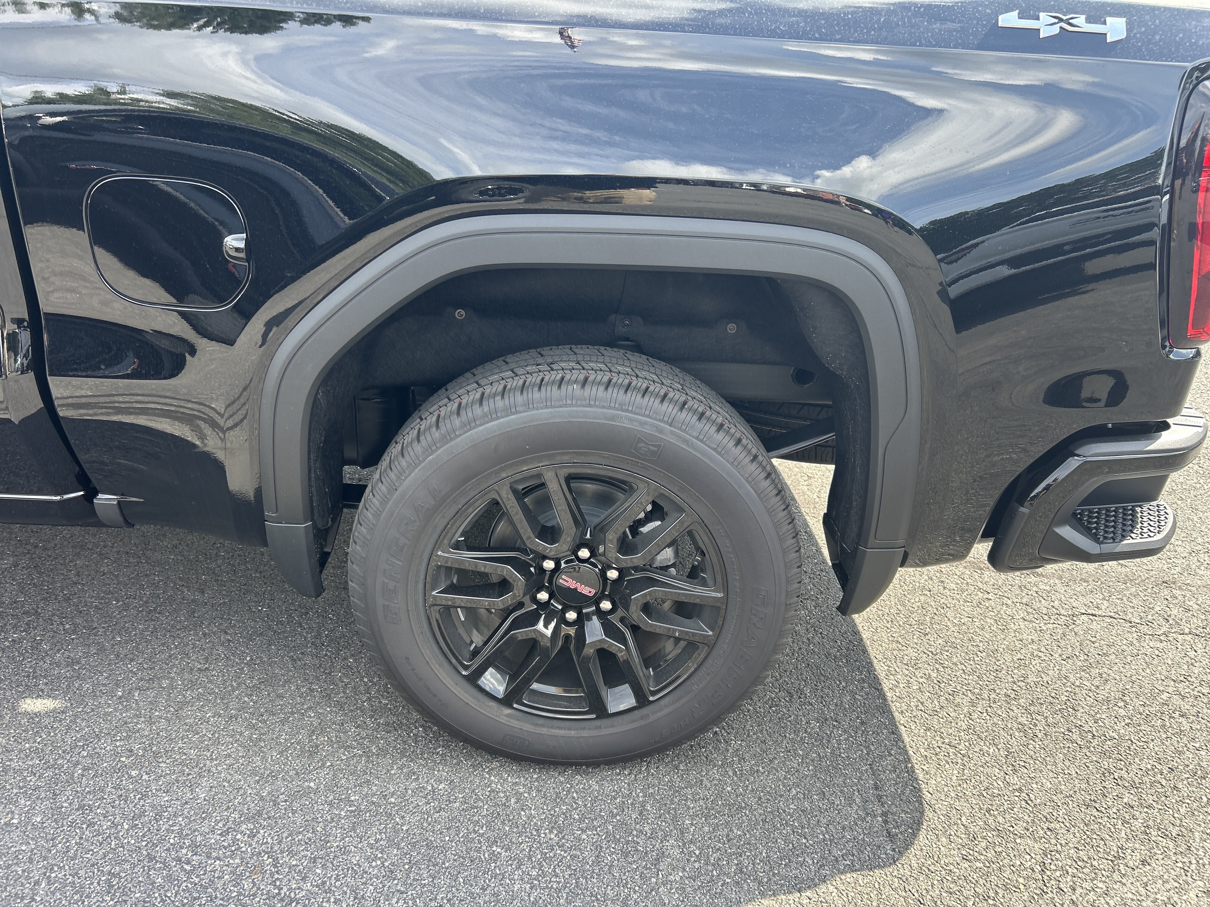 New 2026 GMC Sierra 1500 Elevation w/ Preferred Package AWD/4WD image 5