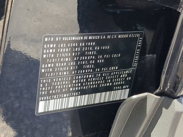 Certified 2025 Volkswagen Taos S FWD image 32
