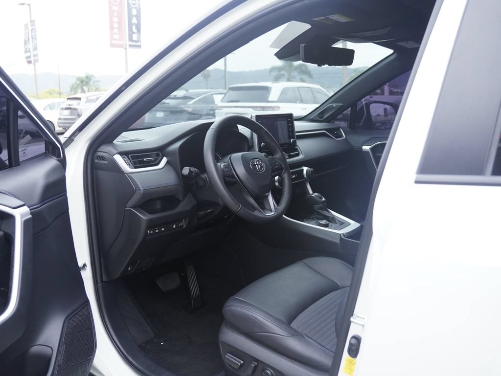Used 2021 Toyota RAV4 XSE AWD/4WD image 21