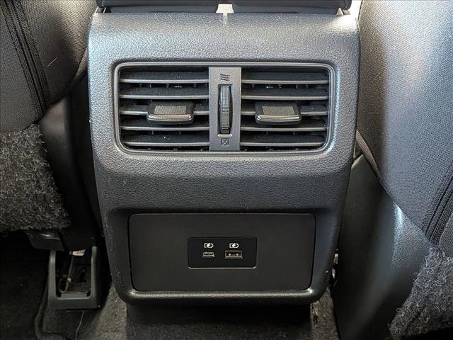 Used 2023 Nissan Rogue SV image 18