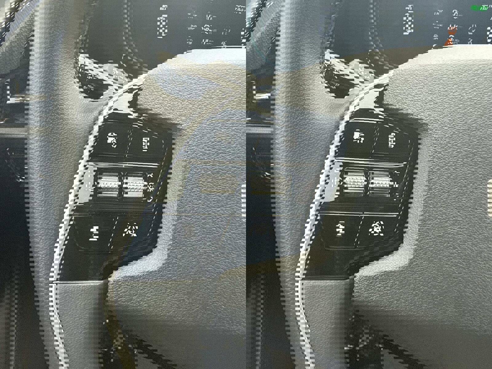 Used 2023 Kia Niro EX image 30