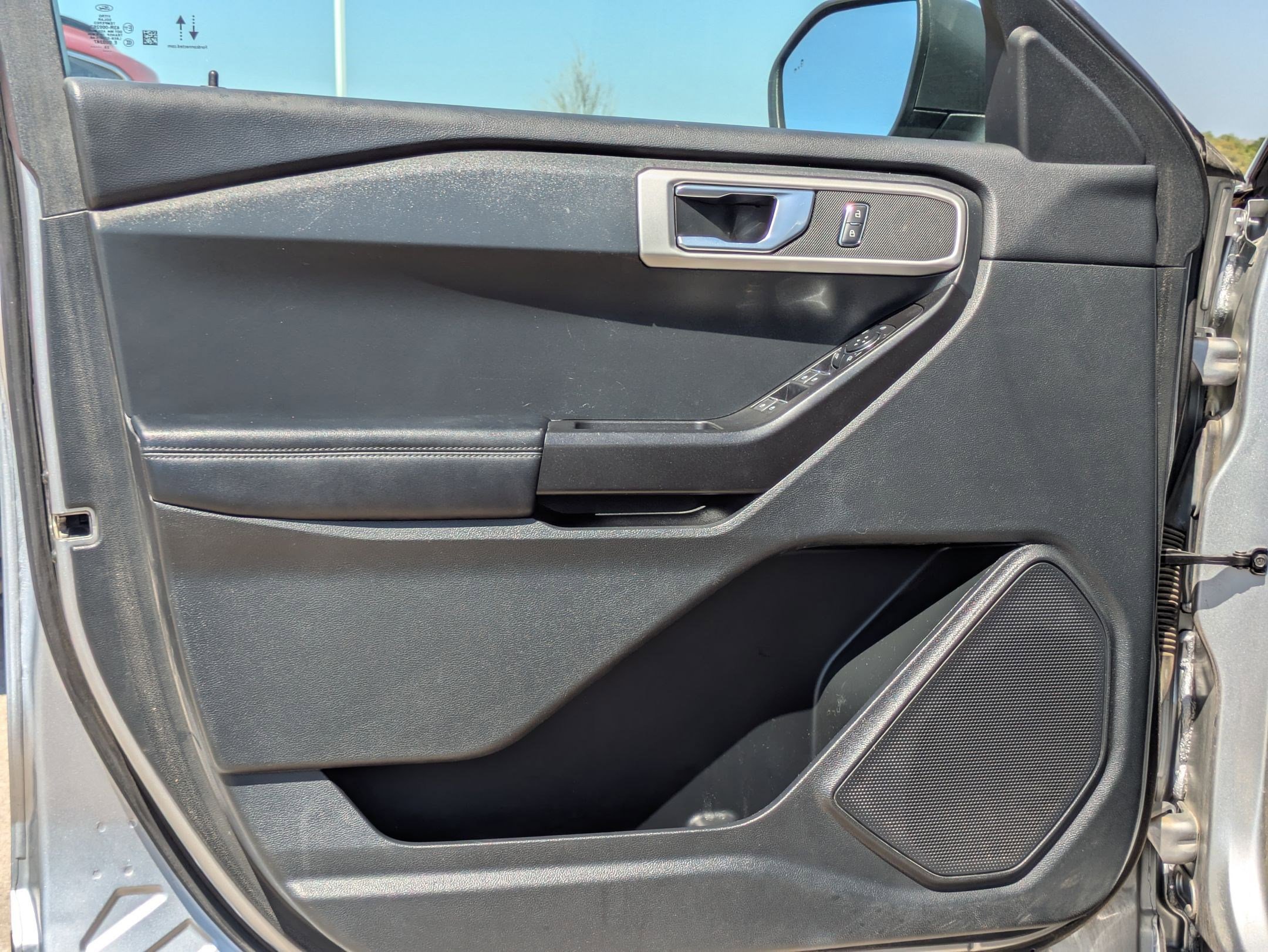 Used 2020 Ford Explorer 2WD image 12