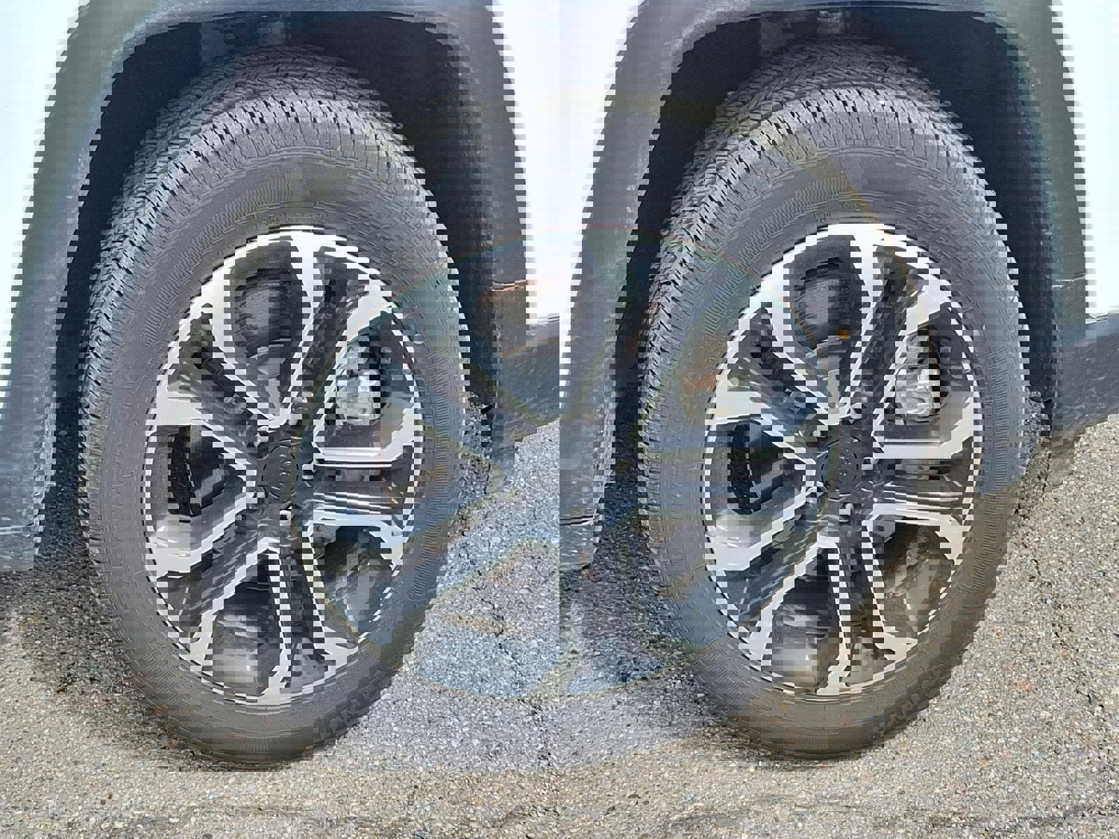 Used 2024 Jeep Compass Limited image 9