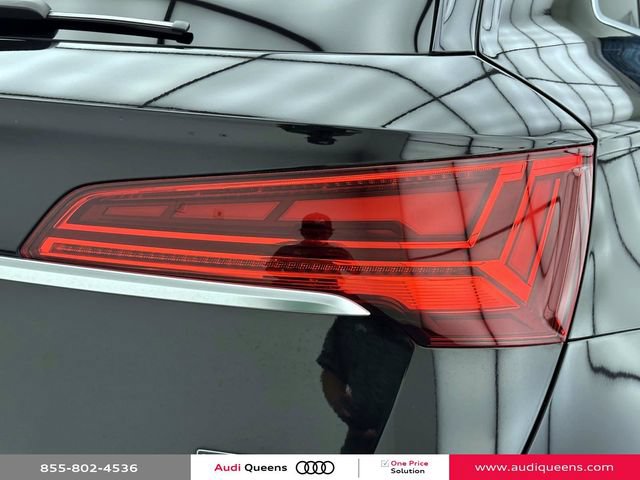 Certified 2023 Audi Q5 2.0T Premium w/ Convenience Package AWD/4WD image 9