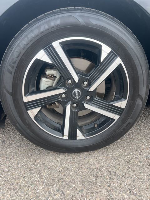 Used 2024 Nissan Sentra SV FWD image 33