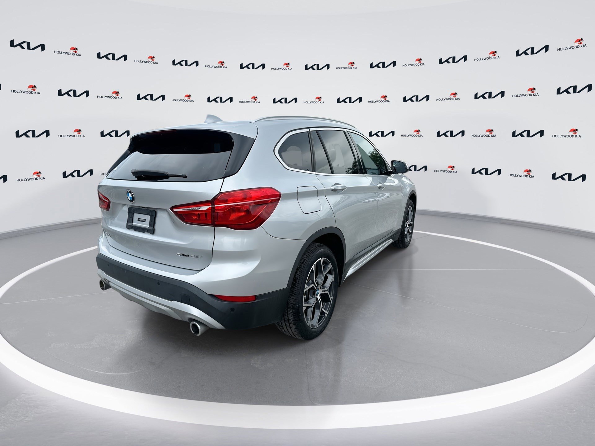 Used 2020 BMW X1 sDrive28i w/ Convenience Package FWD image 8