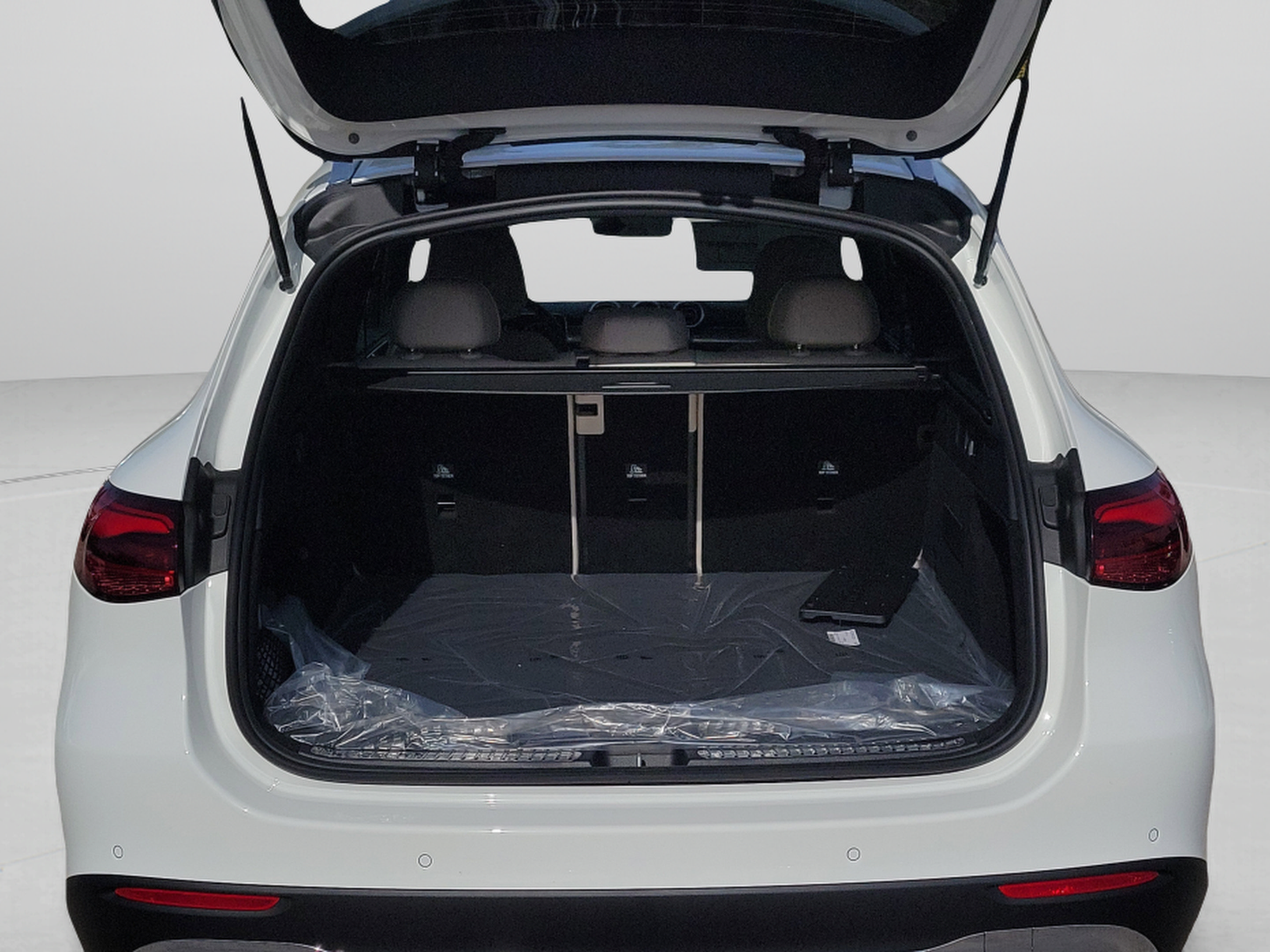 Used 2026 Mercedes-Benz GLC 300 image 30