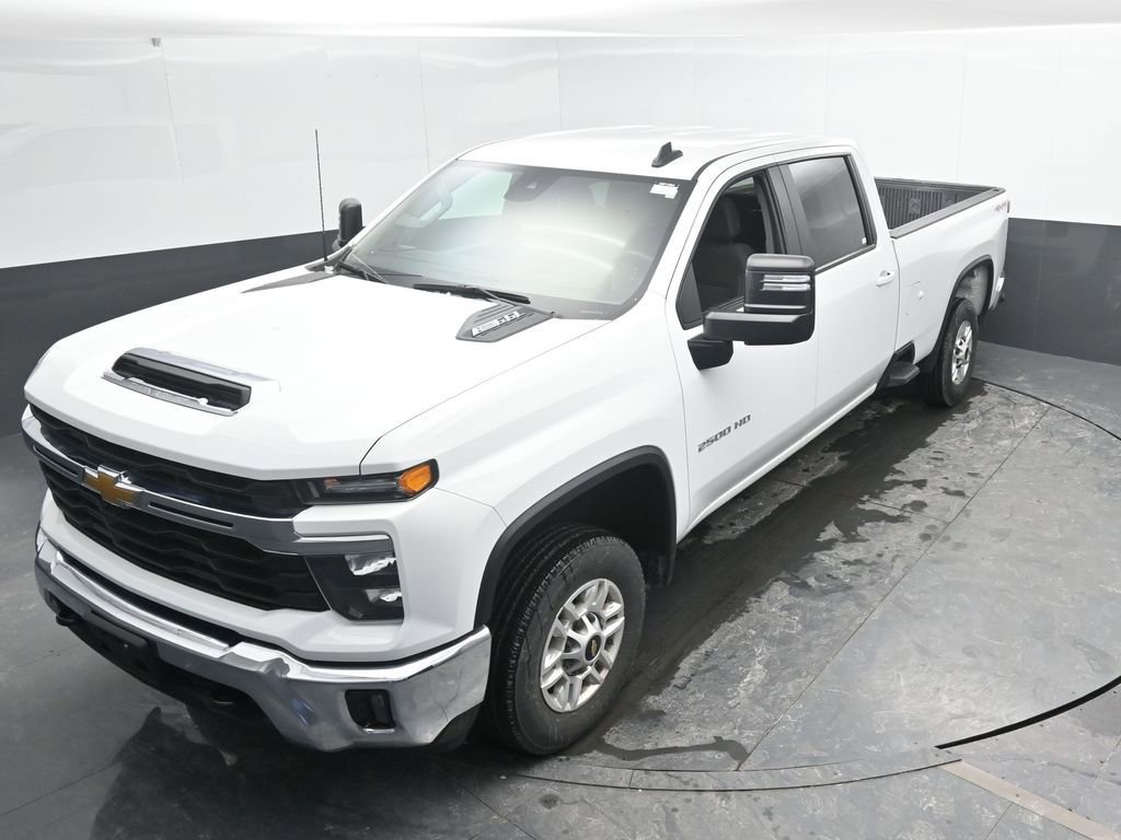 Used 2024 Chevrolet Silverado 2500 LT w/ Convenience Package image 38