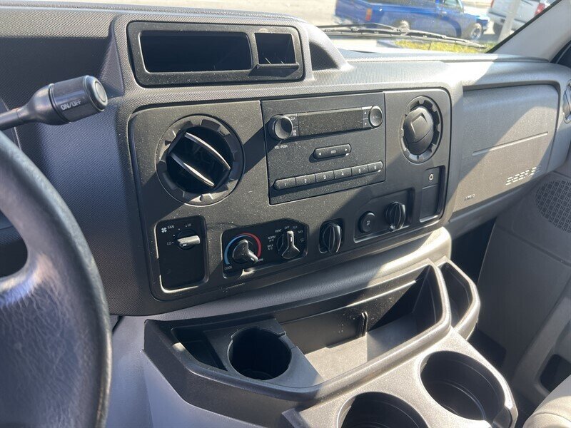 Used 2013 Ford E-150 and Econoline 150 RWD image 21