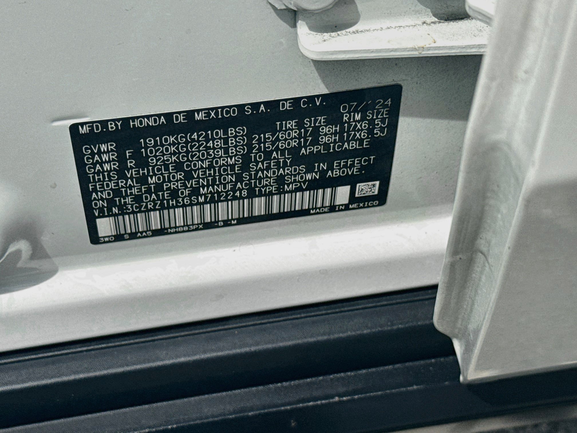 Certified 2025 Honda HR-V LX image 36