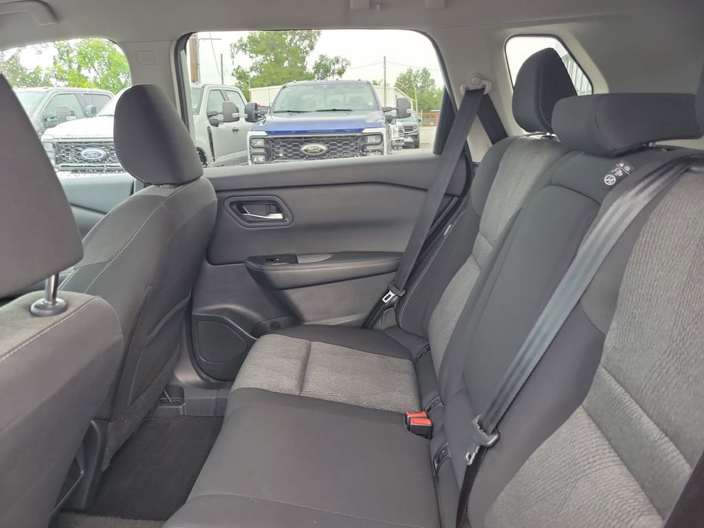 Used 2024 Nissan Rogue SV AWD/4WD image 31