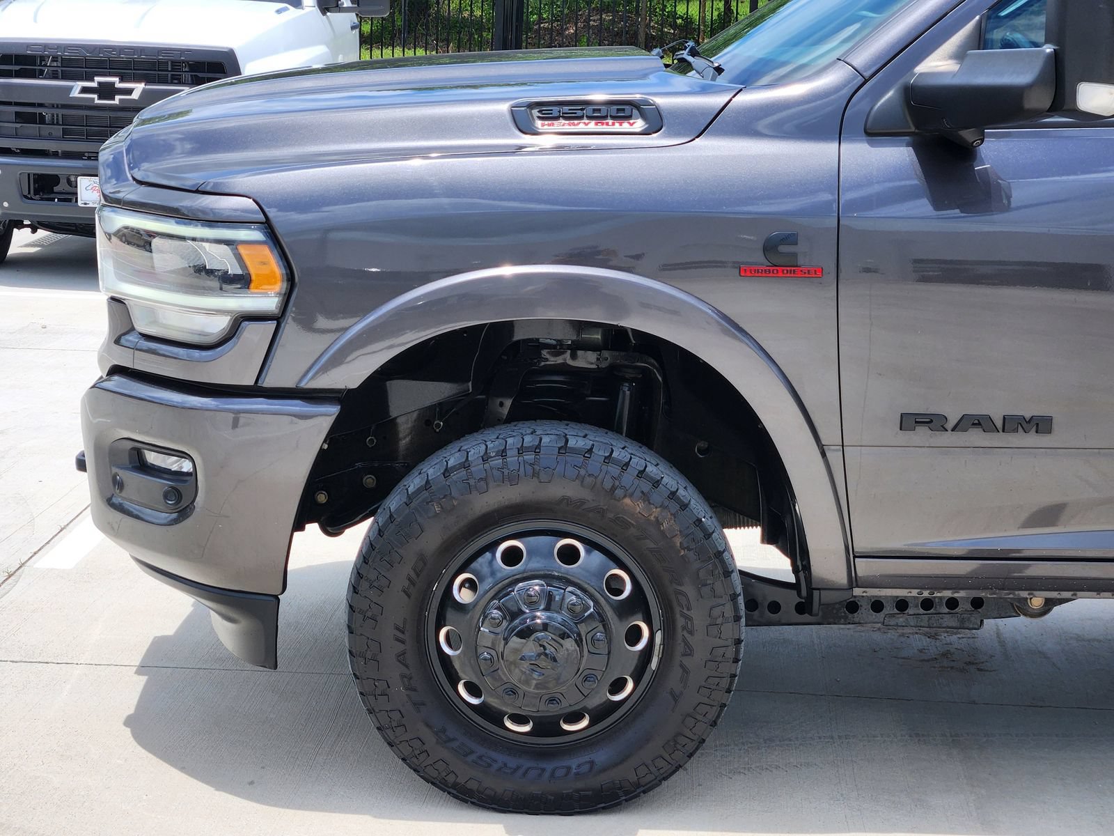 Used 2022 RAM 3500 Laramie w/ Night Edition AWD/4WD image 10